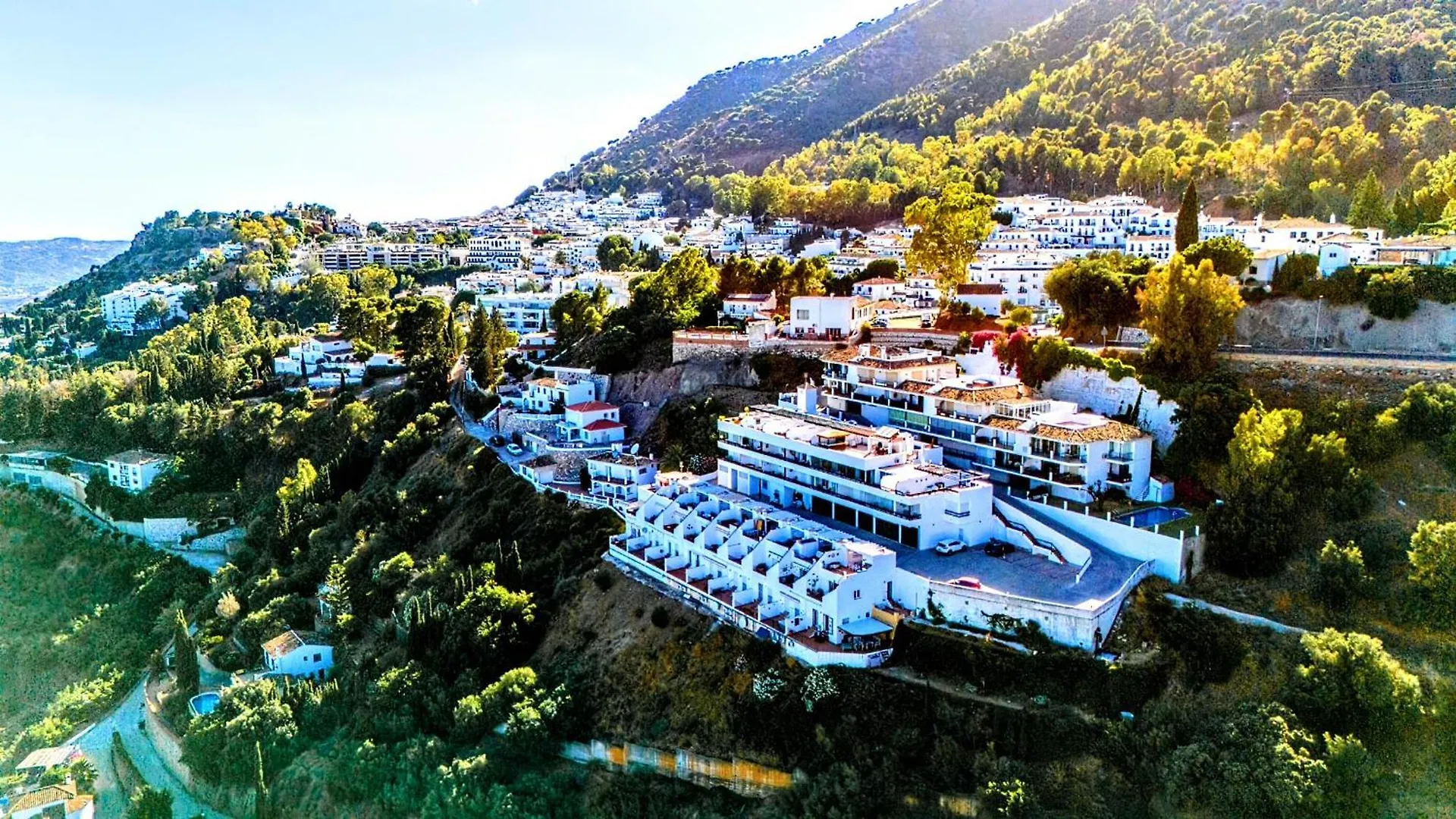 Mijas Pueblo, 3 Terraces & Pool With Sea View Apartment