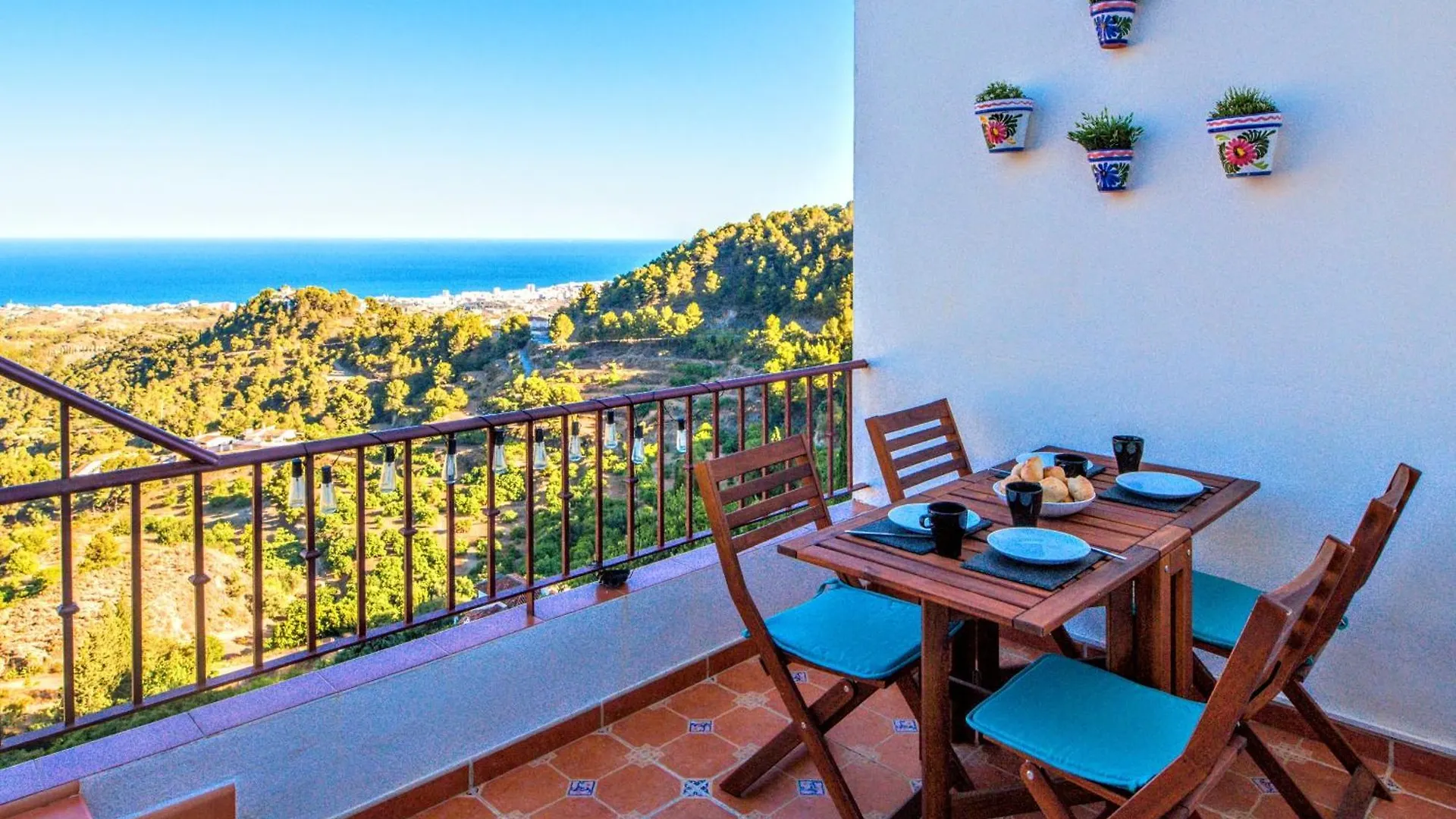 Mijas Pueblo, 3 Terraces & Pool With Sea View Apartment