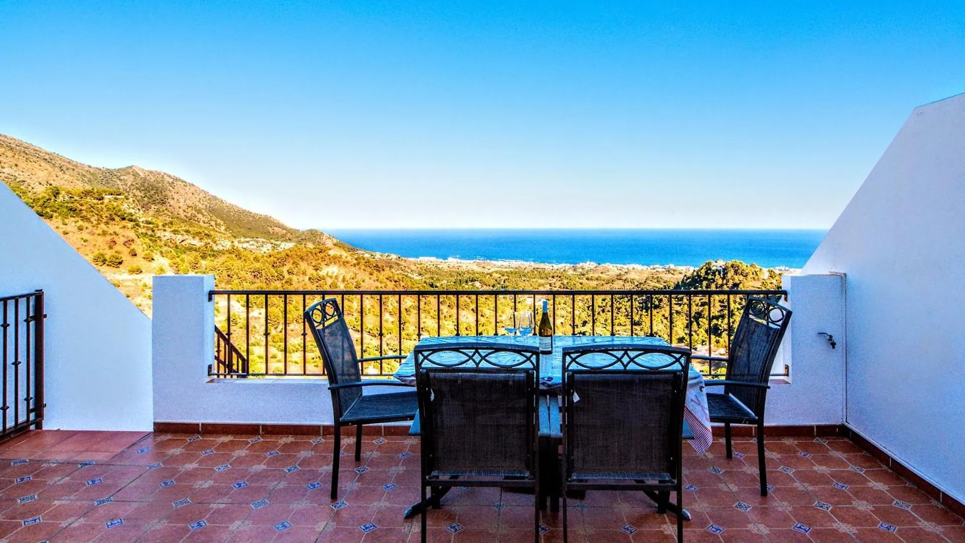 Mijas Pueblo, 3 Terraces & Pool With Sea View Apartment