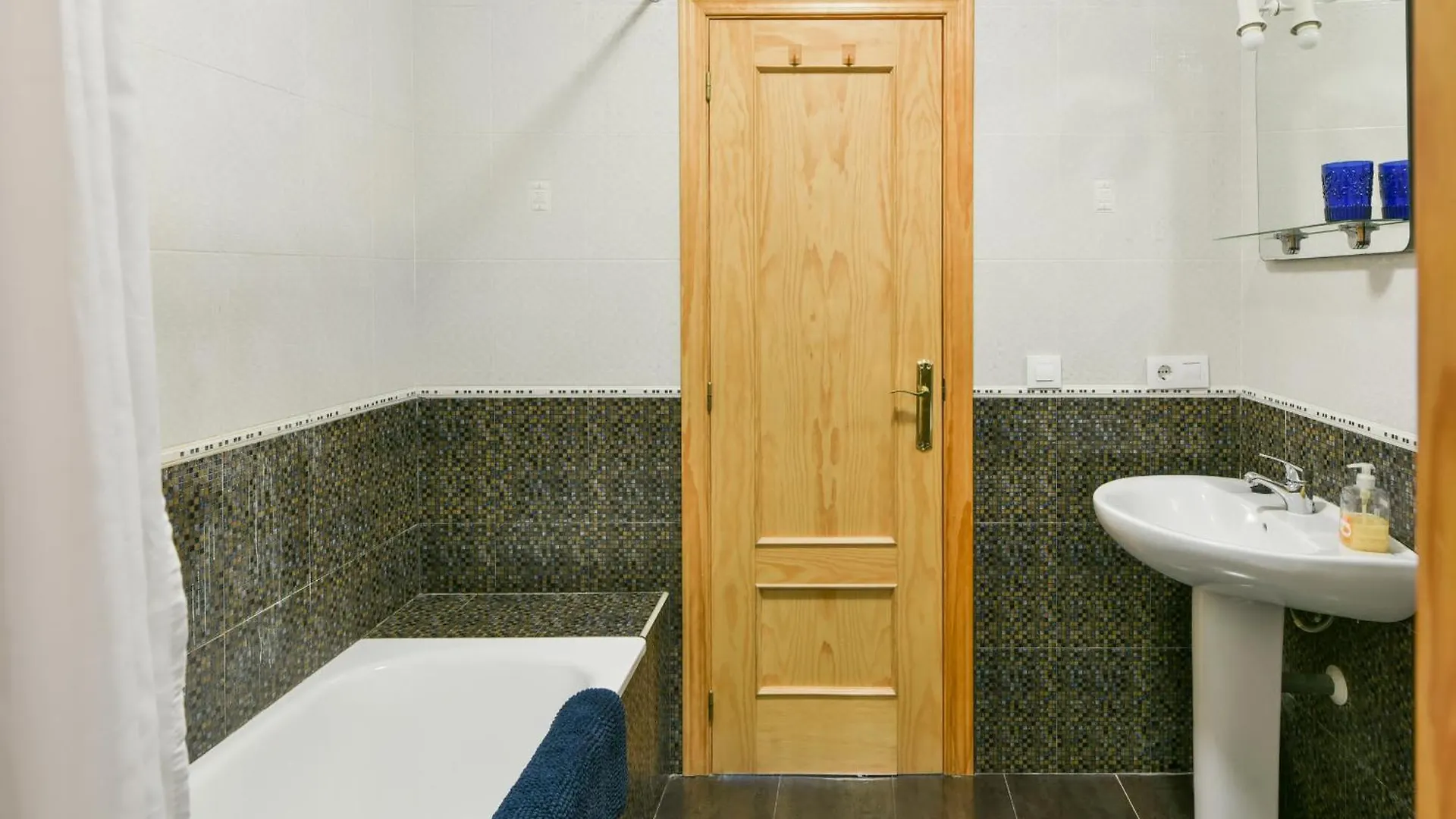 Apartment Ferienwohnung Mijas Pueblo, 3 Terraces & Pool With Sea View Spanien
